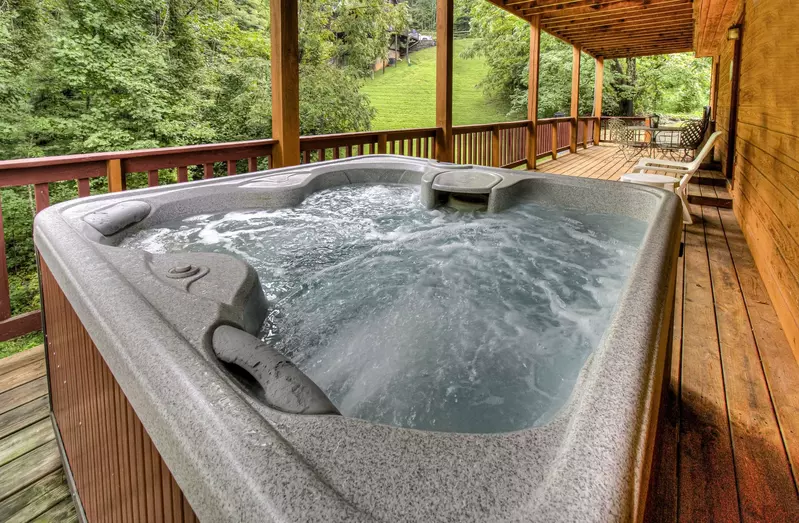 Budget friendly cabin rental - Bear Retreat offers so much for the money.